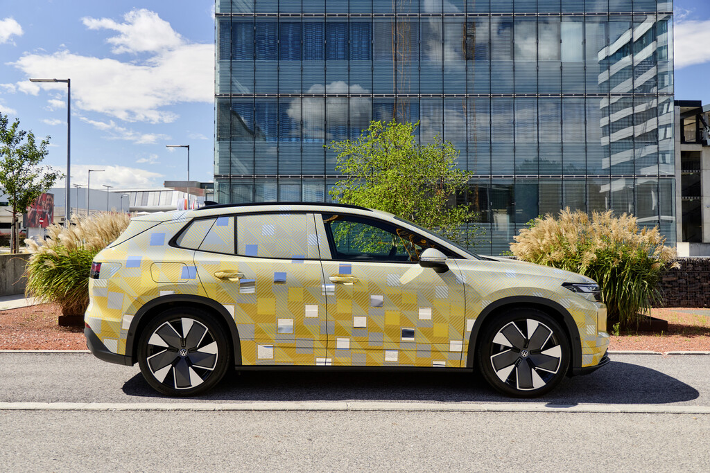 Volkswagen’s best-seller is going electric in 2027 to replace the ID.4 and ID.5 [Images]