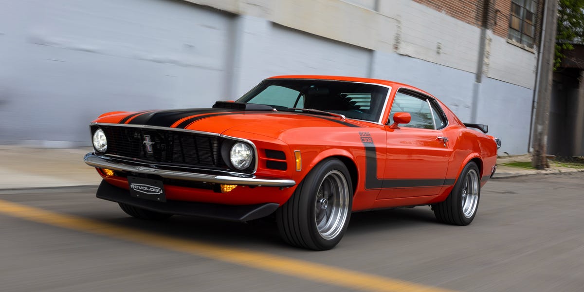 Revology Mustang Boss 302: Pluperfect Mustang